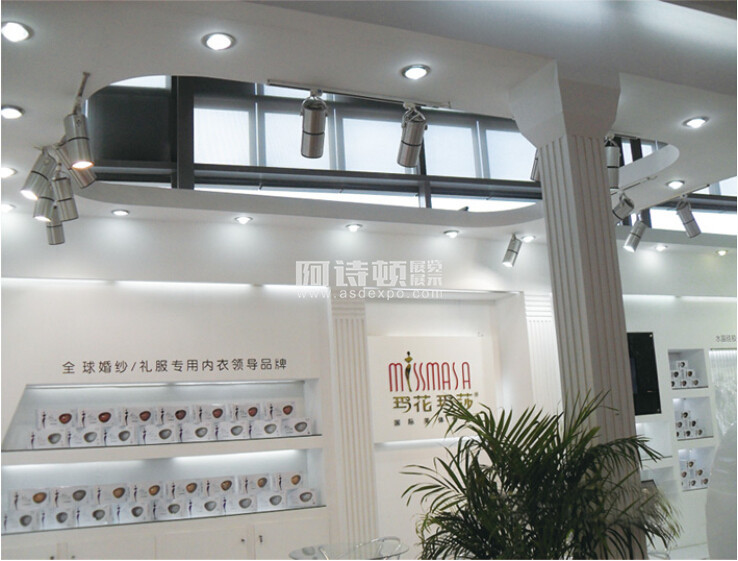 內(nèi)衣展臺文胸展臺婚紗展臺